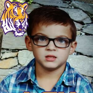 Meet your Posher, Efton